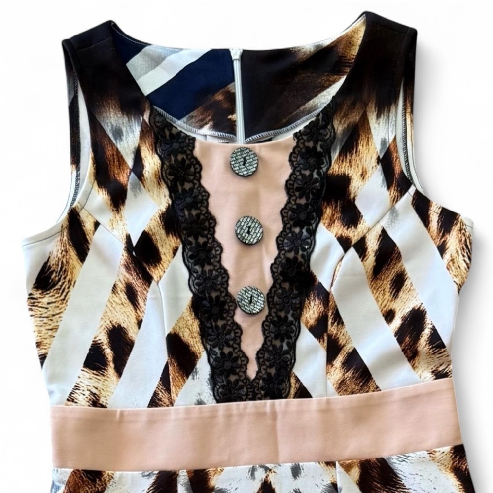 Elegant Animal Print Midi Dress with Lace Accents - Picture 8 of 8